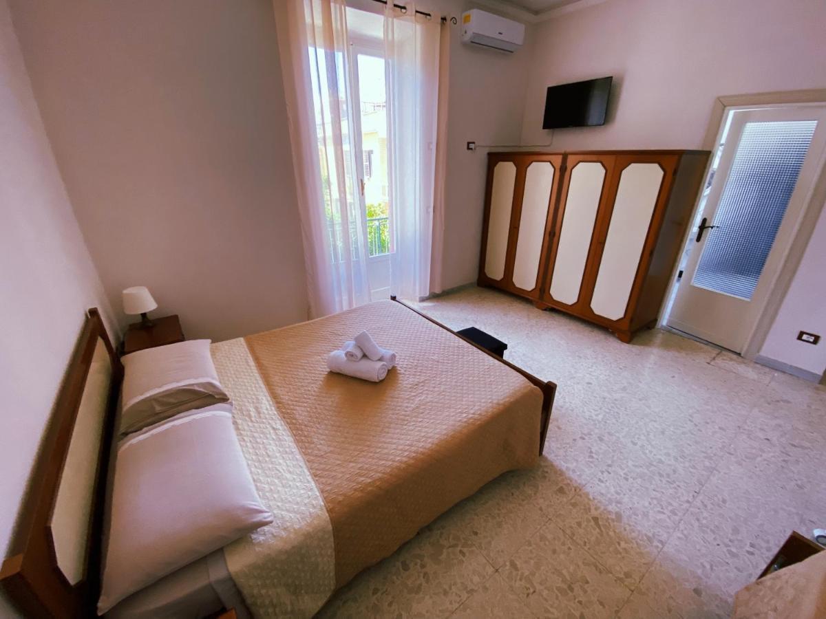 Bed and Breakfast Happy Days Terracina Exteriér fotografie